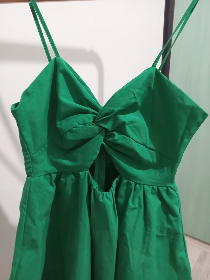Yeşil Mini Kat Katlı İnce Askılı Elbise - Görsel 4