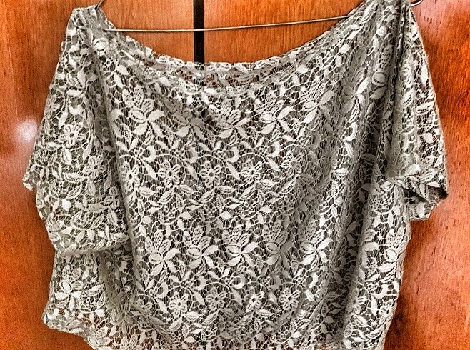 Mini cep detaylı güpür dantel crop bluz - Görsel 8