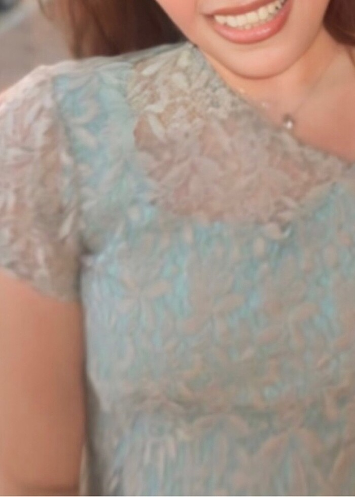 Mini cep detaylı güpür dantel crop bluz - Görsel 4