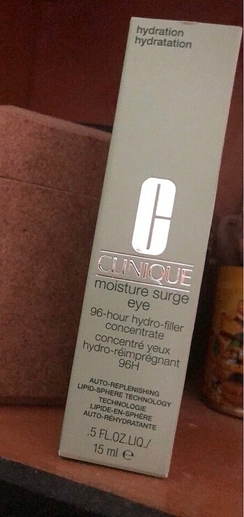Clinique göz çevresi kremi