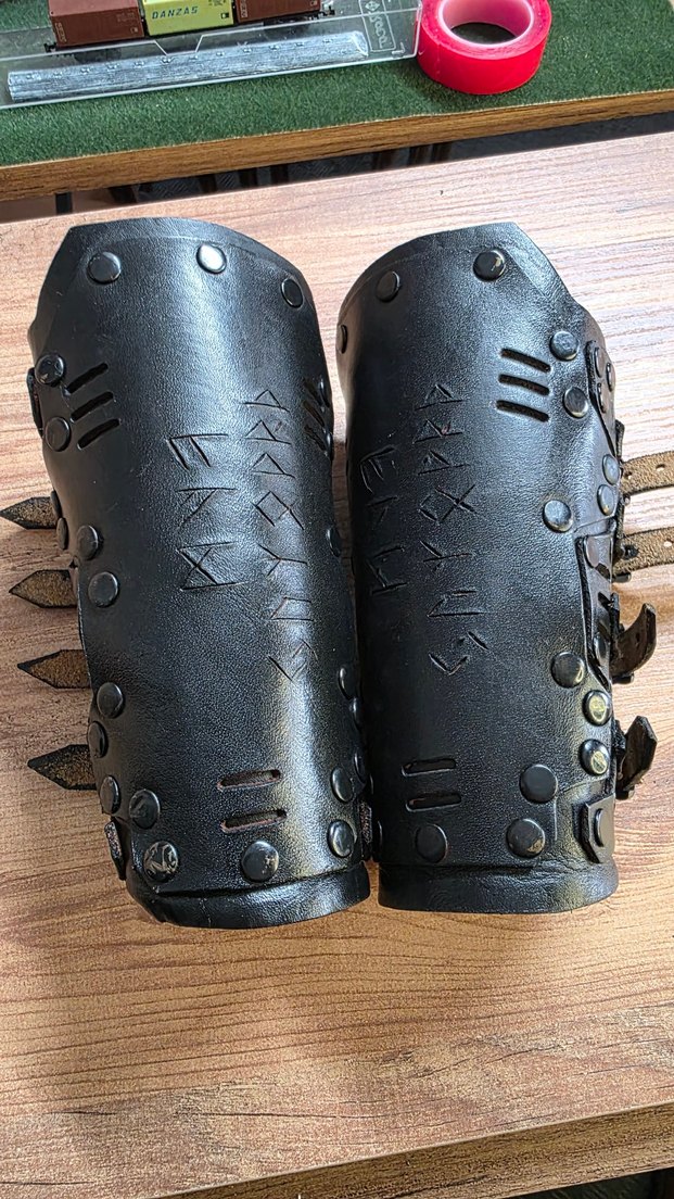 Gothic viking norse siyah gerçek deri bileklik kolcak - Görsel 5