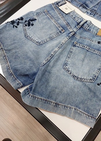 Kadın Desenli Dantelli Kot Şort - Görsel 2