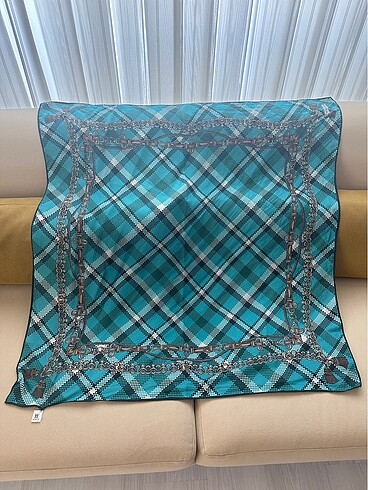 W collection 0 ipek eşarp