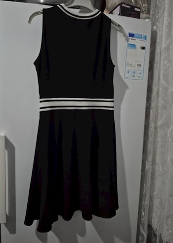 Zara Siyah Kemerli Midi Spor Elbise
