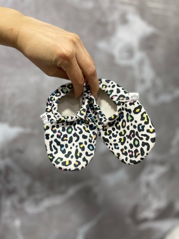 Kaymaz tabanlı çocuk patiği - Görsel 2