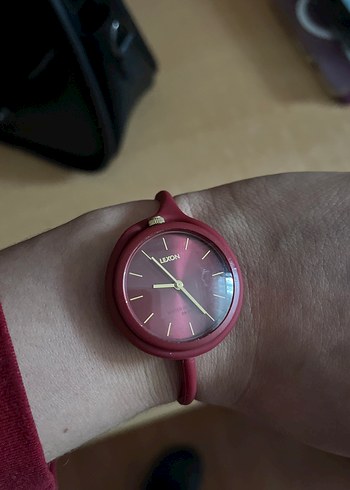 Bordo Minimalist Kadın Saati - Görsel 2