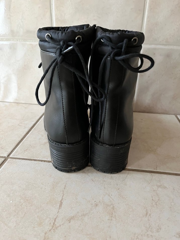 Siyah Deri Gotik Yüksek Topuklu Tokalı Bot - Görsel 4