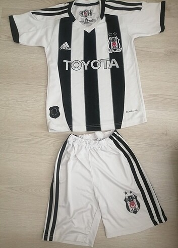 Erkek çocuk Beşiktaş forma takımı 