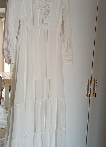 40 Beden beyaz Renk Beyaz elbise abiye 