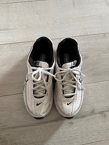 36,5 Beden Nike Sneaker