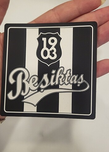 be?ikta? bardak altlığı