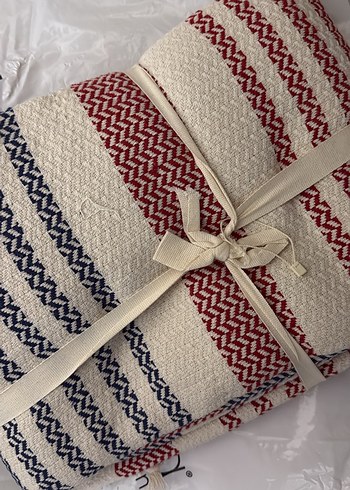 Madame Coco yatak örtüsü - Görsel 2