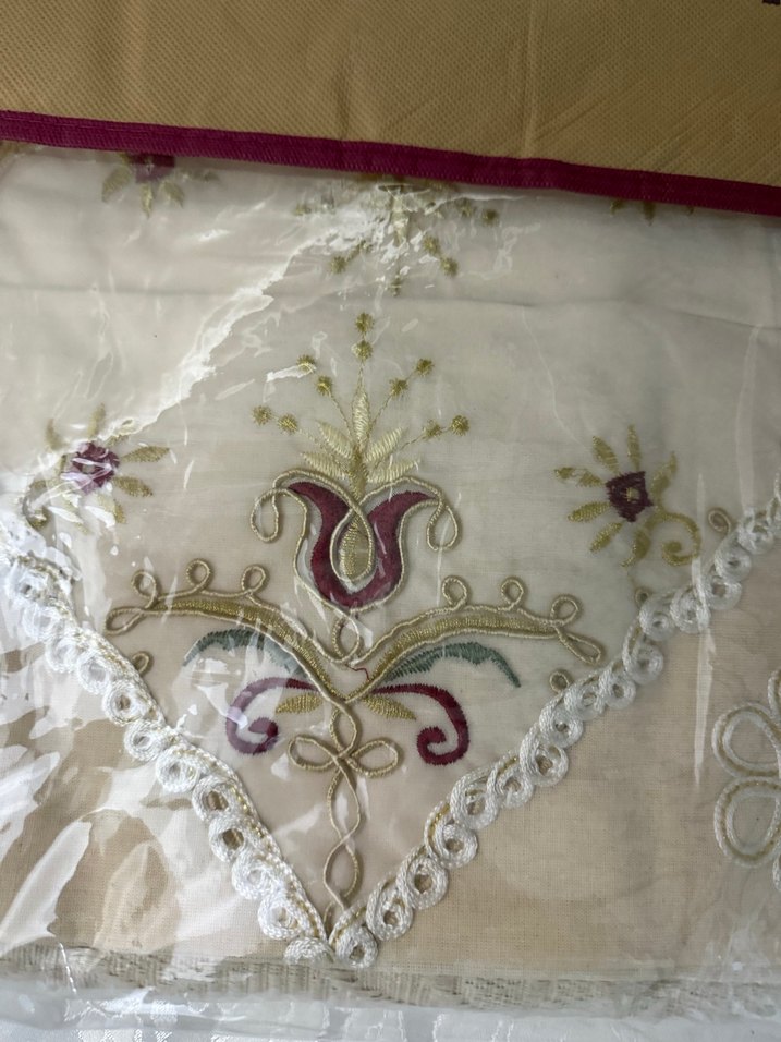 Bordo İşlemeli Buldan El Dokuması pike takımı - Görsel 2