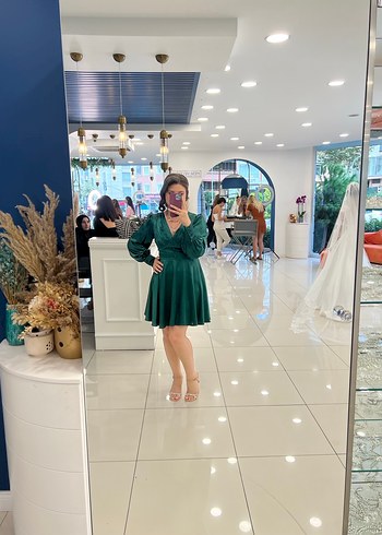 Abiye Zümrüt Yeşili Saten Mini Elbise Sadece 1 Kez Giyildi
