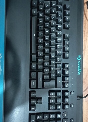Logitech Logitech G213 Oyun Gamer Klavye