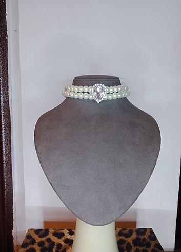 Taşlı Cam İnci Choker Kolye