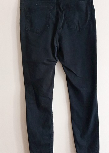 Beyaz Tişörtü kot pantolon - Görsel 17