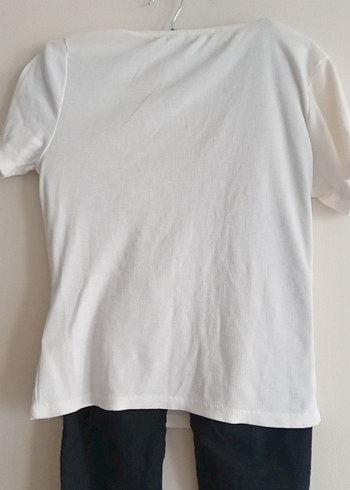 Beyaz Tişörtü kot pantolon - Görsel 4