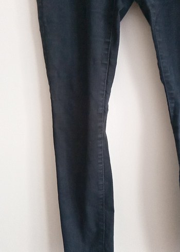 Beyaz Tişörtü kot pantolon - Görsel 14