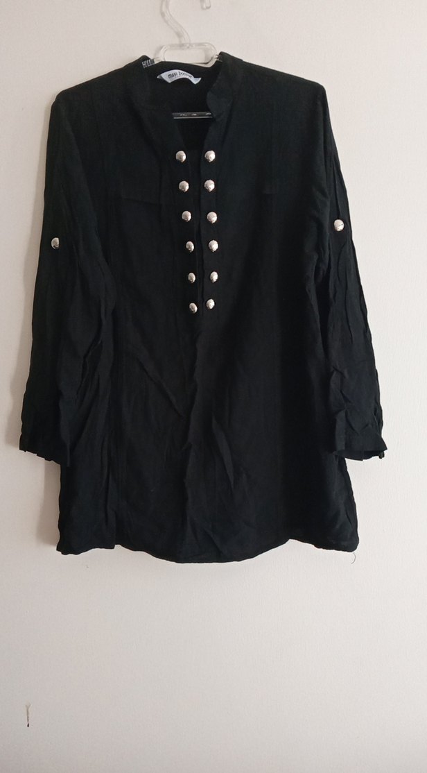 Düğmeli Siyah Keten Uzun Kollu Gömlek - Görsel 3