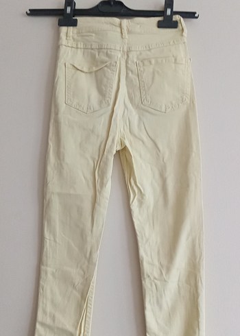 limon sarısı Pantolonu ve Siyah Straplez Üst - Görsel 10