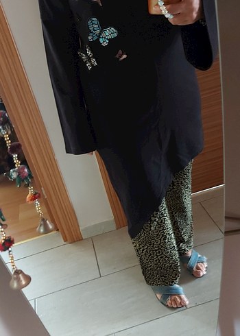 3 D Kelebek detaylı tasarım elbise - Görsel 3