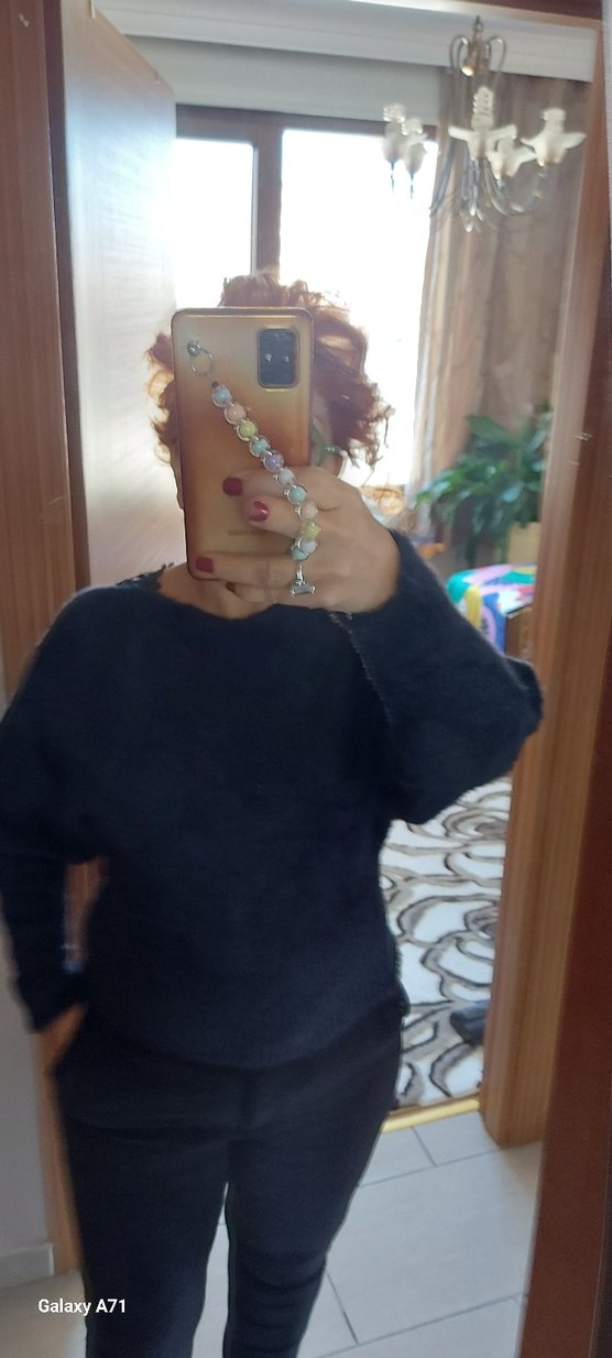 Siyah Tüylü Kadın Kazak - Görsel 3