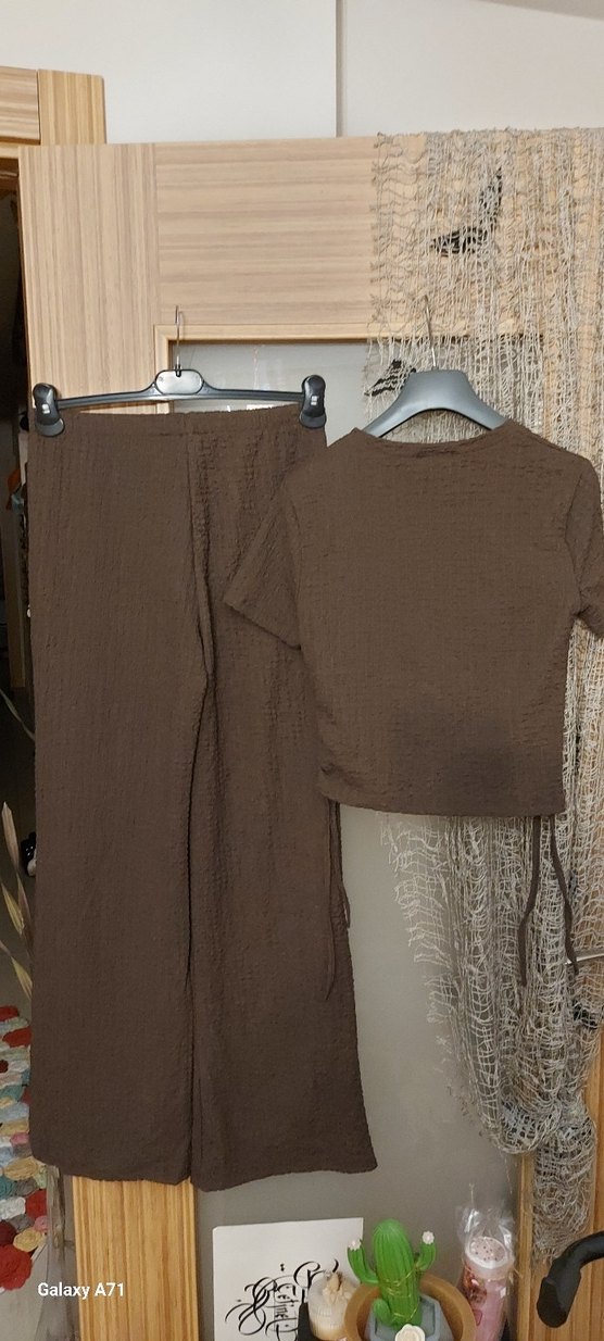 Kahverengi Takım - Görsel 2