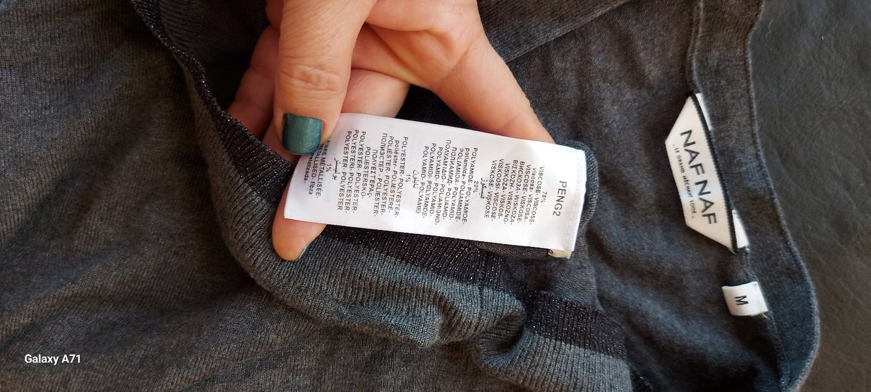 Gri V Yaka Düğmeli Kadın Hırka - Görsel 5