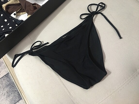 İpli bikini alti