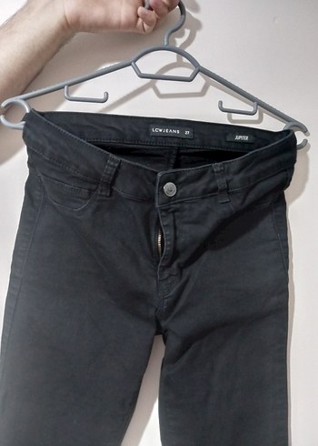 27 Beden Siyah Dar Kesim Midi Boy Denim Kadın Pantolon