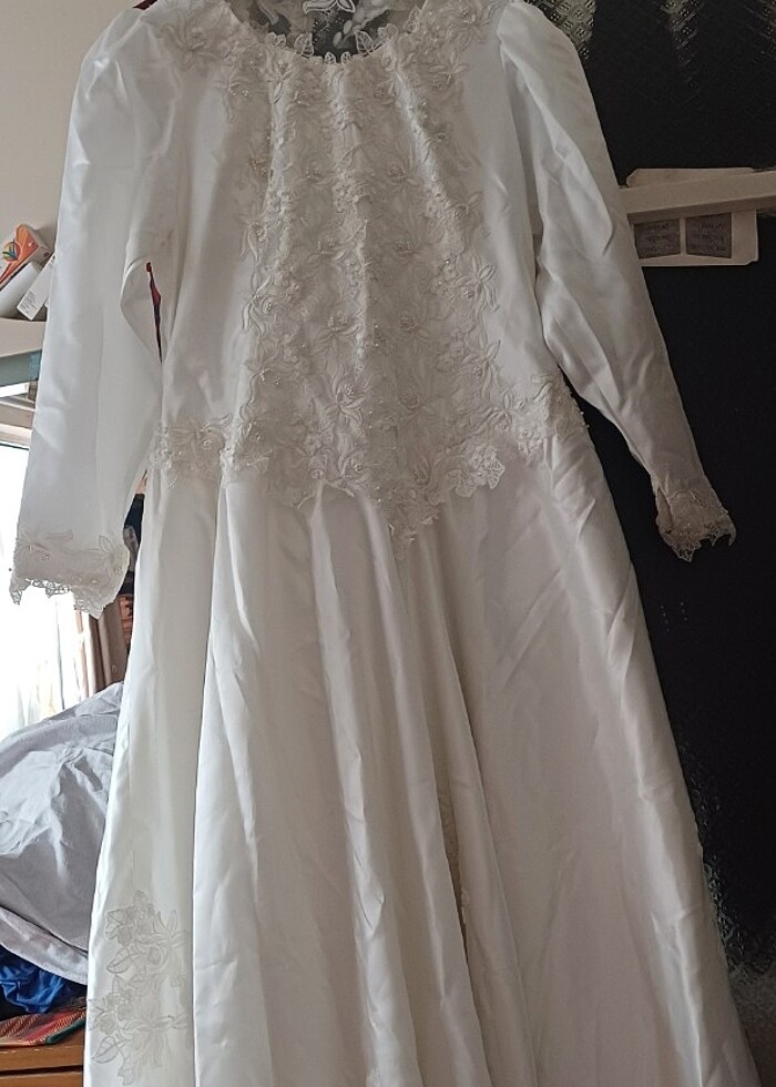 Büyük beden fransız güpürü islemeli gelinlik - Görsel 3