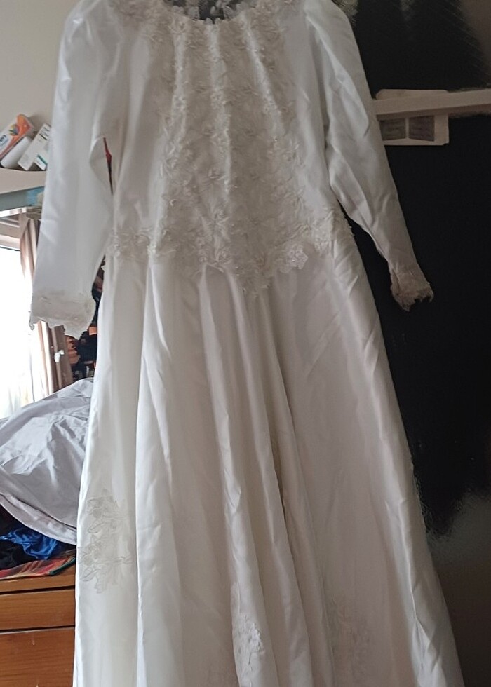 Büyük beden fransız güpürü islemeli gelinlik - Görsel 4