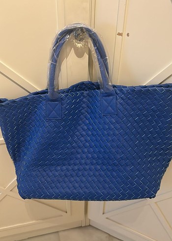 Bottega Veneta Mavi Parlak Deri Kadın Çantası