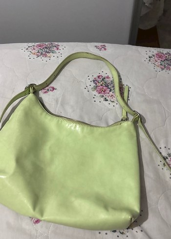 Pastel Yeşil Deri Fermuarlı Kadın Çanta pull and bear
