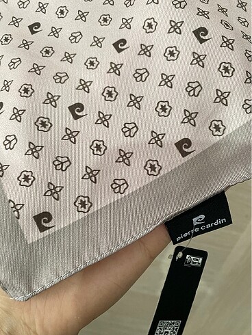 Pierre Cardin Twil eşarp