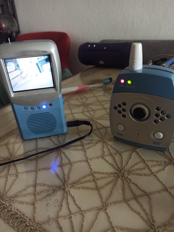 Mavi ve Gri Bebek Kamerası ve Monitörü - Görsel 2