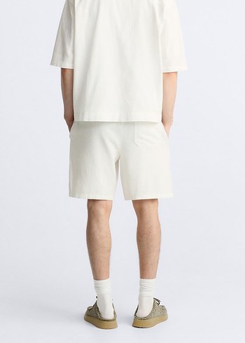 Erkek Beyaz Bol Kesim Şort - Görsel 2