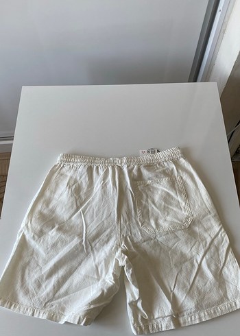 Erkek Beyaz Bol Kesim Şort - Görsel 3