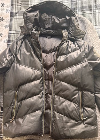 AVVA Erkek Siyah Deri Şişme Kapüşonlu Mont - Görsel 5