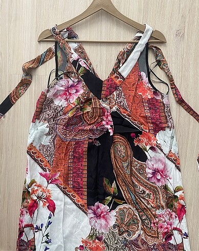 Batik Batik elbise