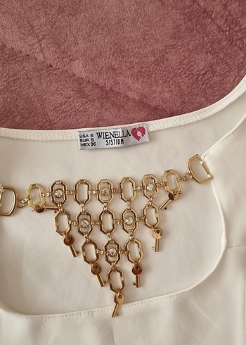 Zincir Detaylı Kolsuz Mini Beyaz Bluz - Görsel 2