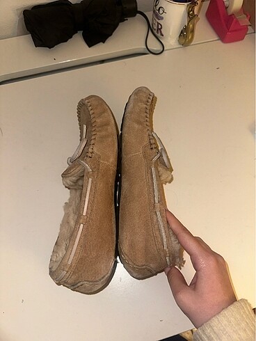 39 Beden Ugg Moccasins