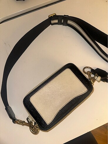 Beden Marc Jacobs Snapshot