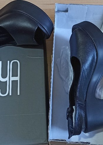 Siyah Gotik Dolgu Topuklu Kadın Ayakkabı - Görsel 5