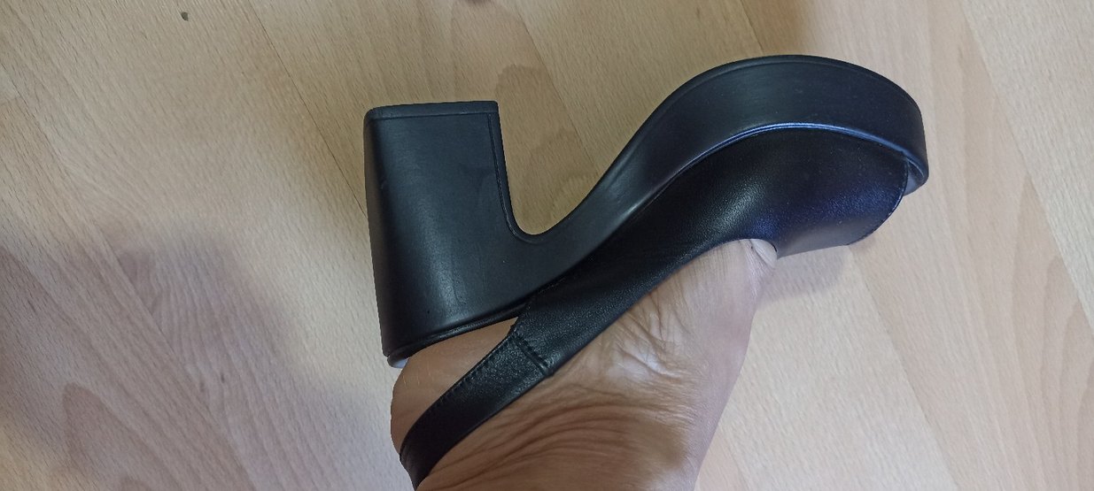 Siyah Gotik Dolgu Topuklu Kadın Ayakkabı - Görsel 3