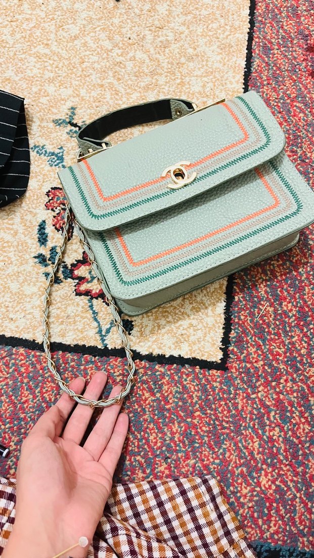 Nakışlı Çok Renkli Deri Chanel Çanta - Görsel 3