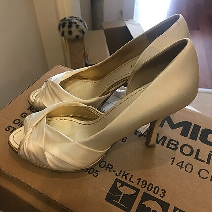 38 Beden Ninewest marka saten şık topuklu ayakkabı