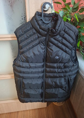 Siyah Kapitone Yelek - Görsel 4