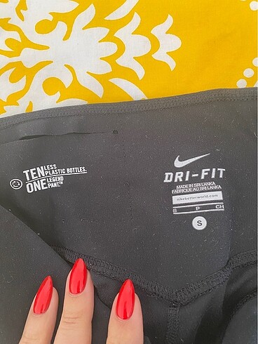 s Beden nike drı fit tayt